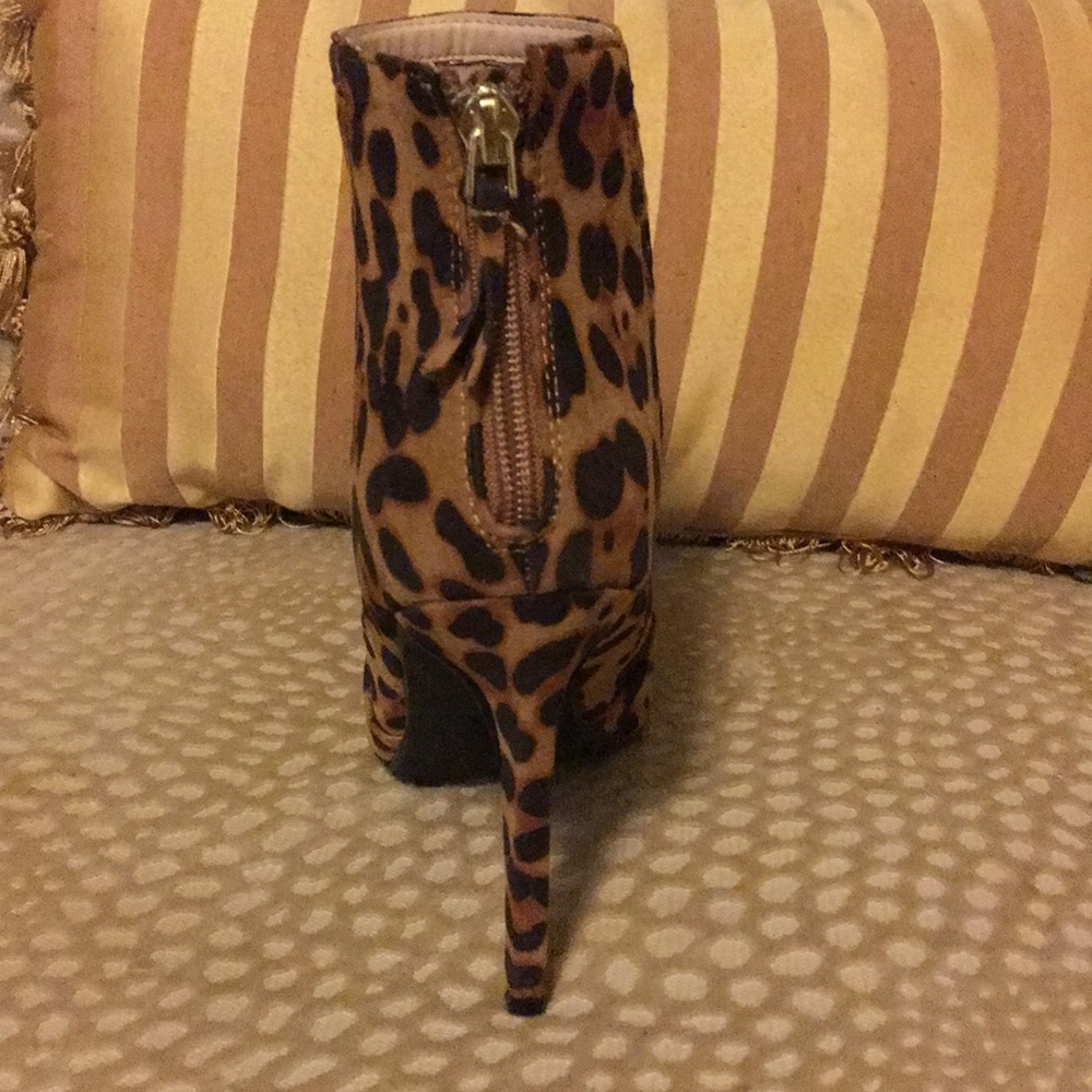 Cheetah booties - Picture 4 of 4